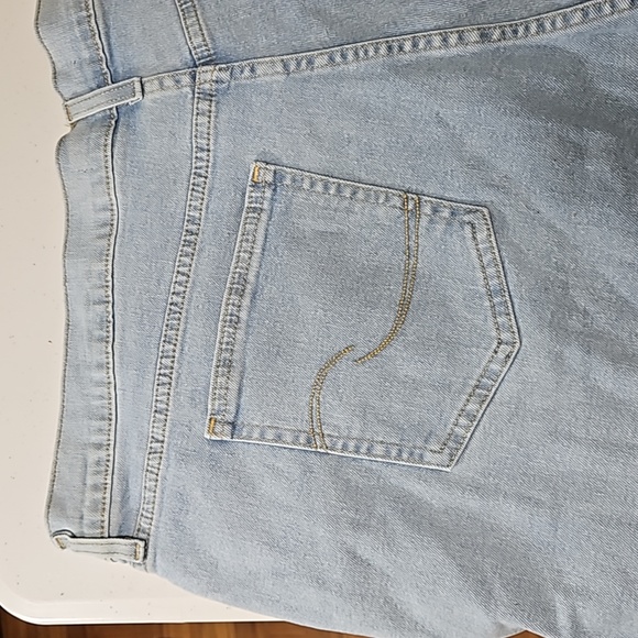 LEVI'S SIGNATURE plus size cut off shorts - Picture 8 of 16